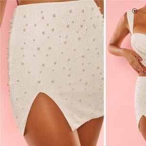 BELLE ÎLE pearl skirt | Oh Polly